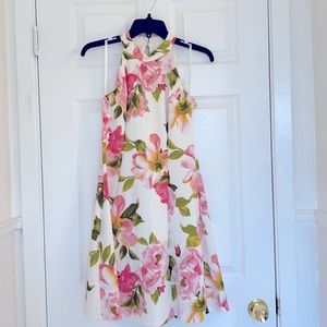 Super cute spring floral dress